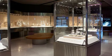 SFO Terminal 2 museum exhibit