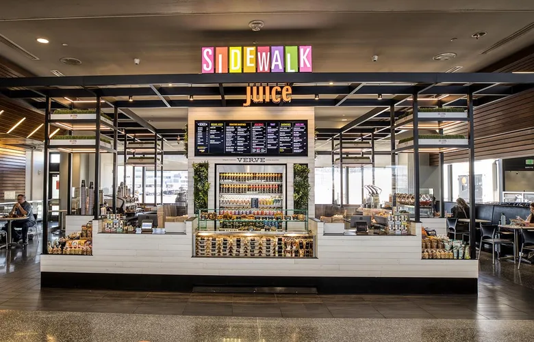 Front view of Sidewalk Juice in Terminal 3